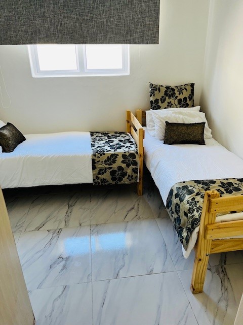 To Let 1 Bedroom Property for Rent in Table View Western Cape